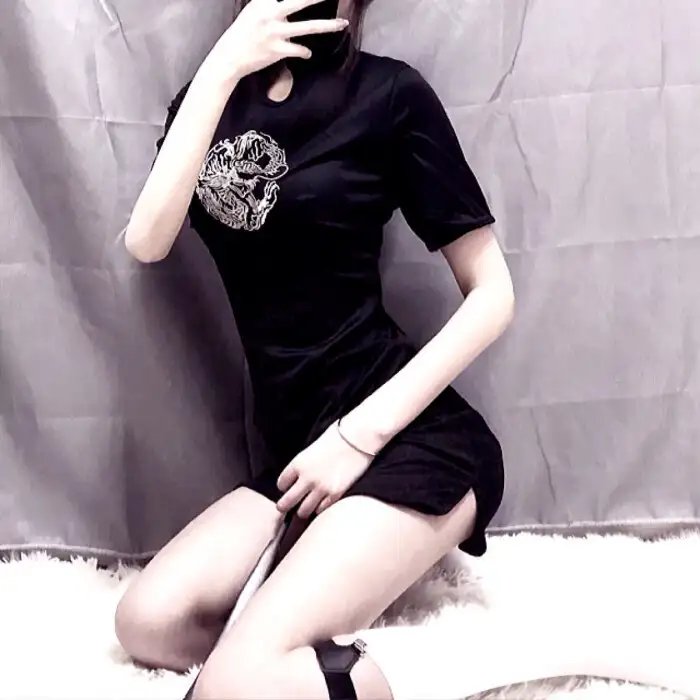 敌后便衣队传奇